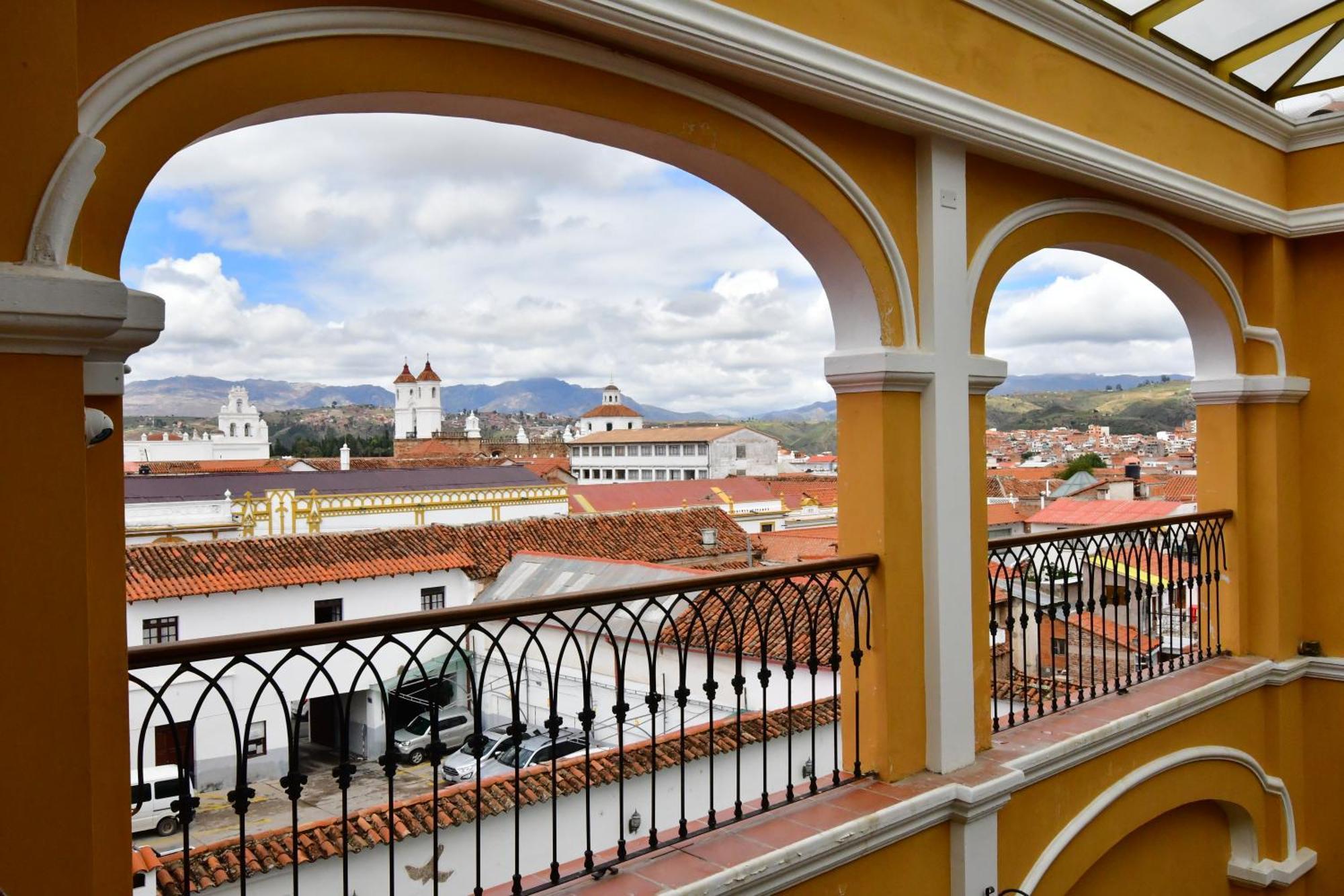 Parador Santa Maria La Real Sucre Luaran gambar