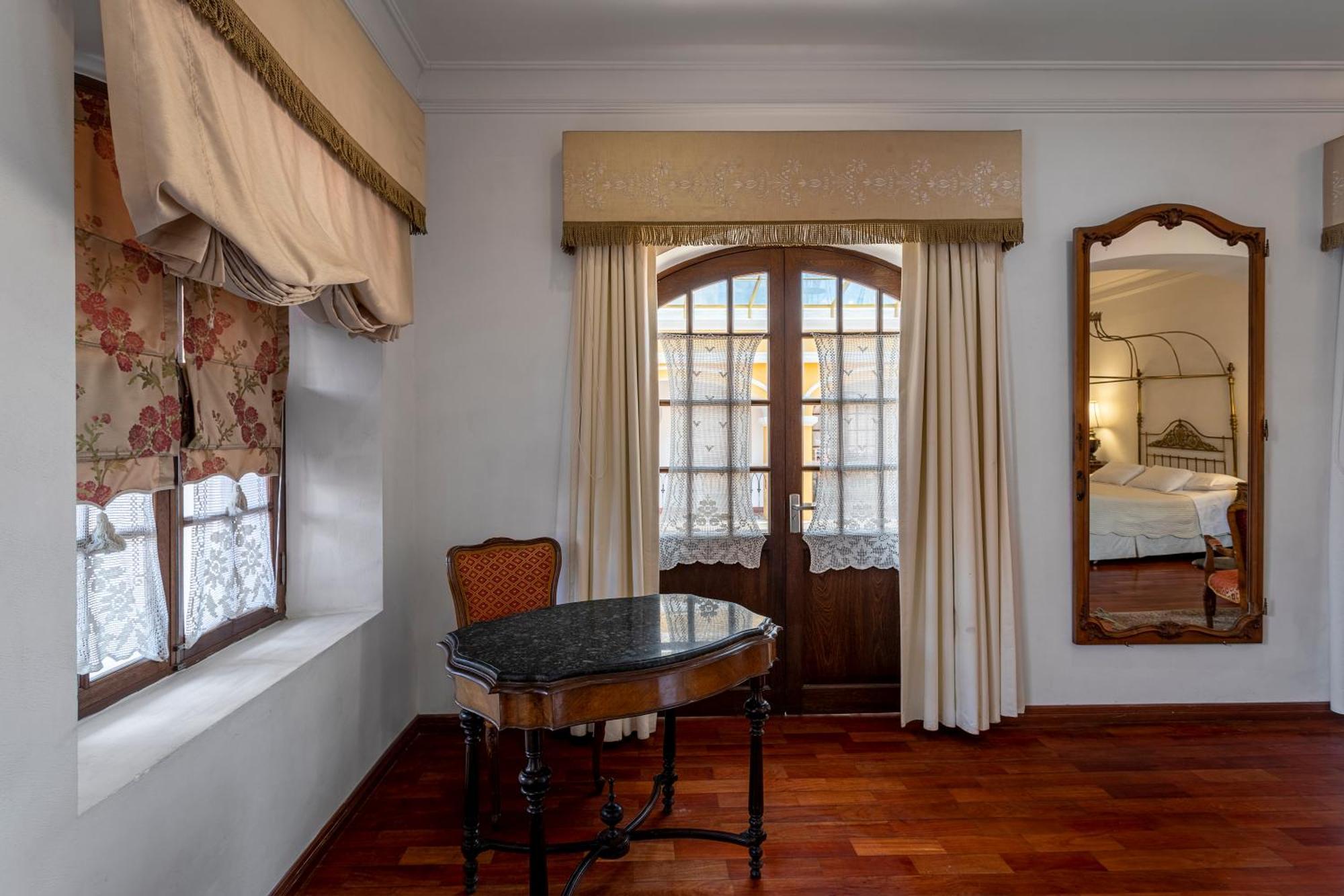 Parador Santa Maria La Real Sucre Luaran gambar