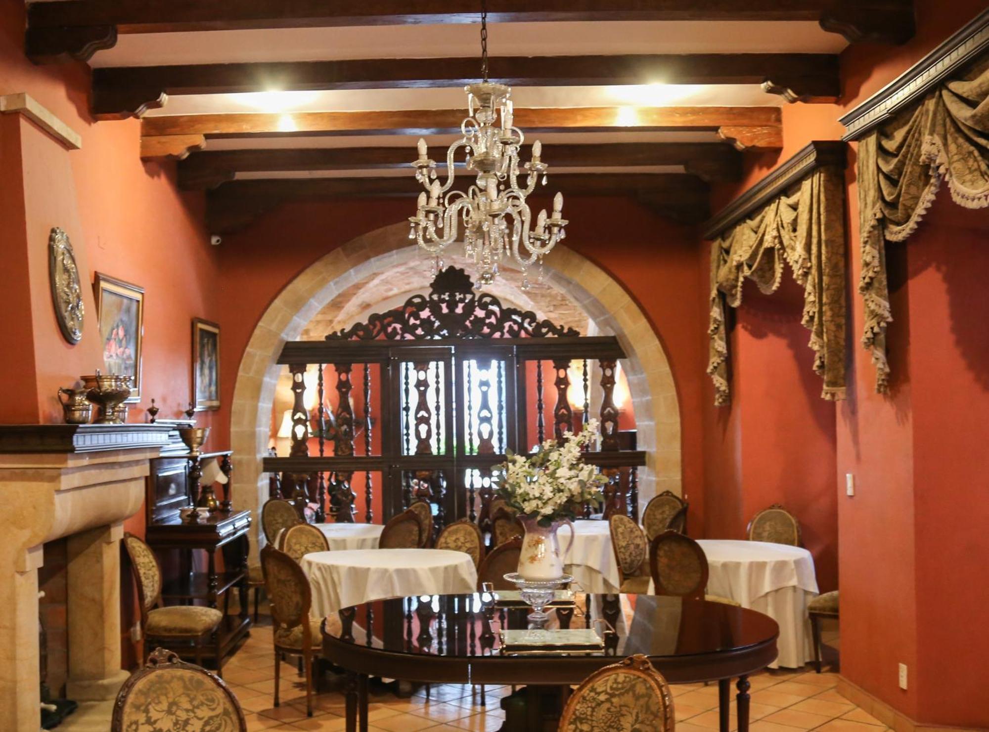 Parador Santa Maria La Real Sucre Luaran gambar