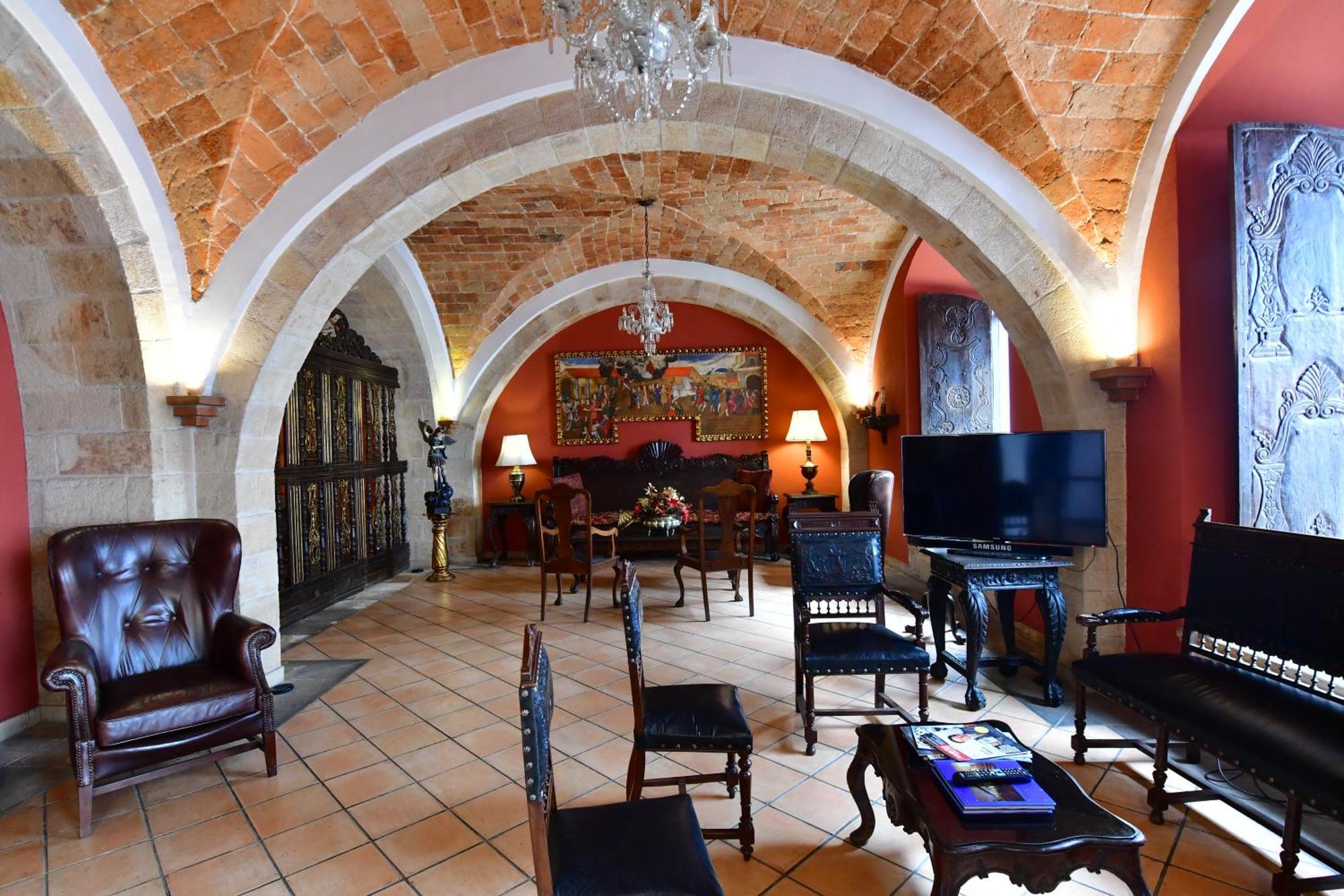 Parador Santa Maria La Real Sucre Luaran gambar